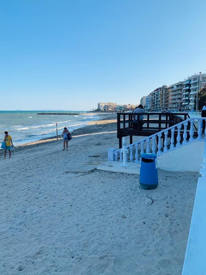 Bonito Apartamento De Dos Habitacion Y Piscina Torrevieja Bagian luar foto